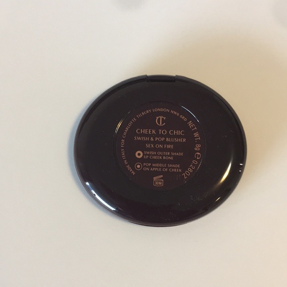 Eyeshadow and Blush Bundle. - Picture 7 of 10